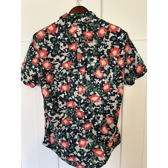 Tommy Hilfiger Men's Short Sleeve Button Up Hawaiian Size Medium Custom Fit - Picture 2 of 9
